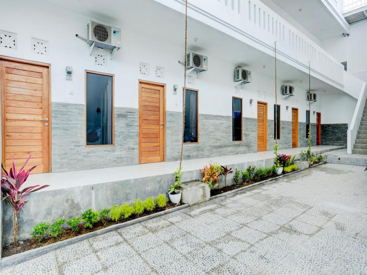 Oyo Flagship 90756 Melasti Hills Room & Cafe Ungasan  Exterior photo