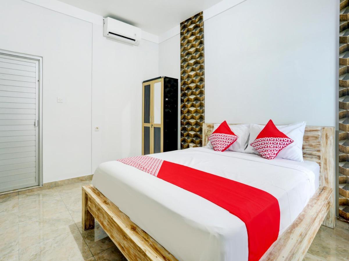 Oyo Flagship 90756 Melasti Hills Room & Cafe Ungasan  Exterior photo